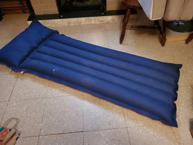 World Famous Air Mattress in Fishing, Camping & Outdoors in Winnipeg - Image 3
