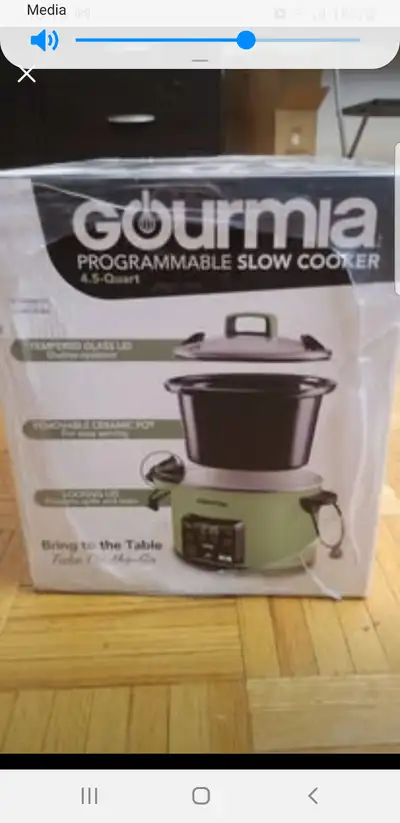 Gourmia 4.5 Quart Slow Cooker never used brand new, View more