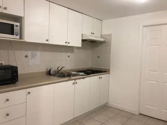 Basement room  for rent, steps to Seneca@york $800. in Room Rentals & Roommates in City of Toronto - Image 6