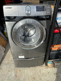 Front load washer with Pedestal