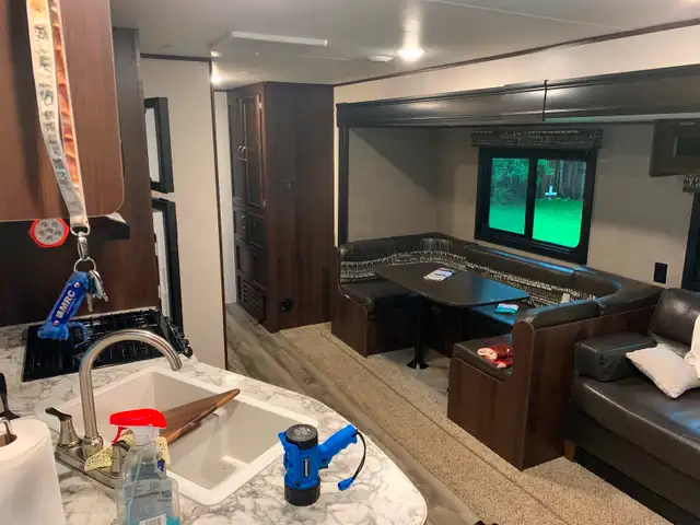 2018 JAYCO travel trailer 294QBS. in Travel Trailers & Campers in Pembroke - Image 5