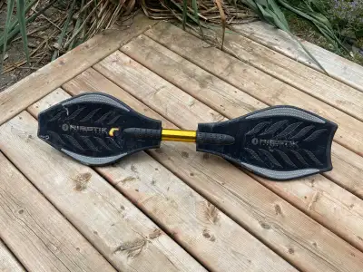 Selling the Razor caster board in good condition