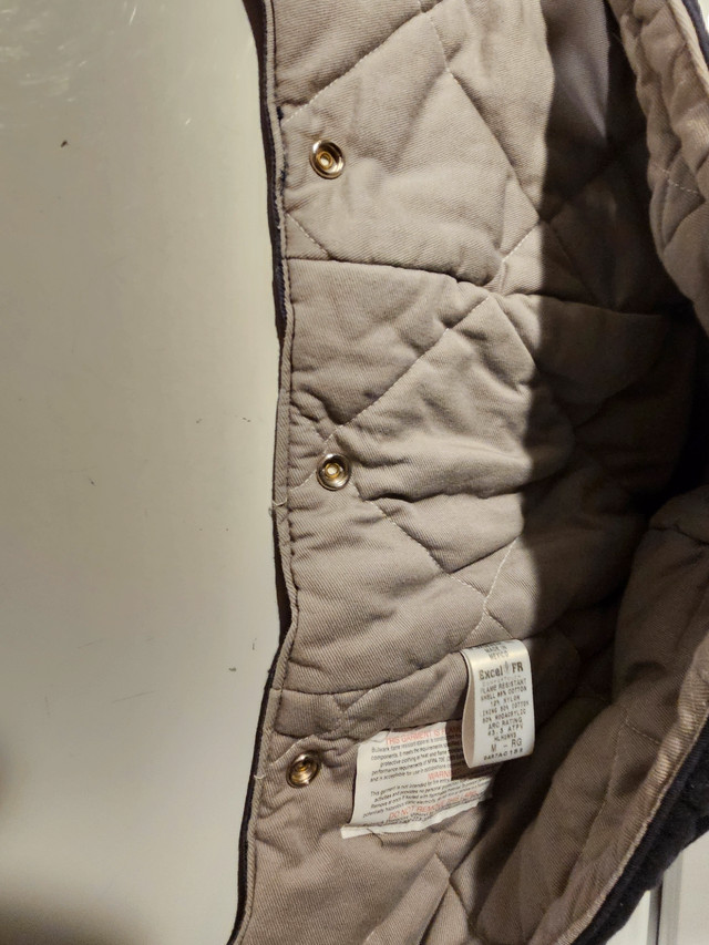 FR jacket hood bulwark  in Men's in Edmonton - Image 4