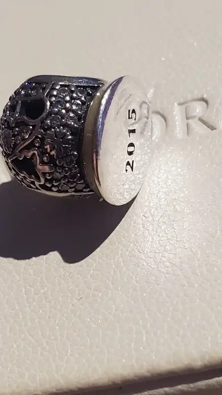 Pandora Limited Edition 2015 in Jewellery & Watches in Calgary - Image 8