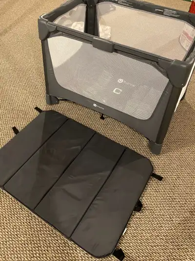 4moms Breeze GO plus bassinet, View more
