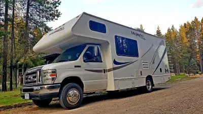 Motorhome for sale 2010 Ford Econoline E350 Super Duty Cutaway 24feet Ford E350 5.4l V8, Gasoline al...