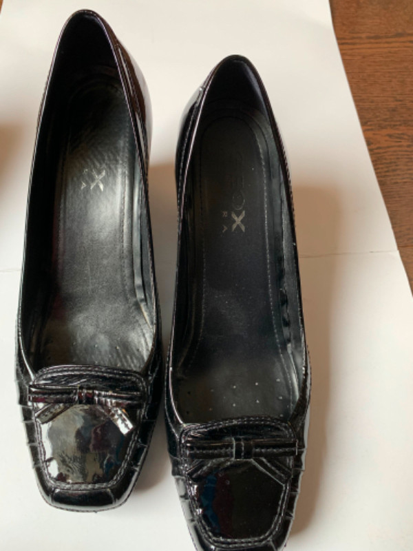 Geox patent leather Shoes - black or brown in Women's - Shoes in Ottawa