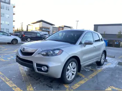 New shock absorber, new tires changed this summer, wheel alignment done, battery changed, all valve...