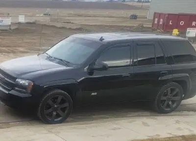 Trailblazer SS AWD 6.0 L LS2 -206,787 kms -Runs great, regular services, ran nothing but premium gas...