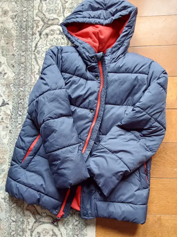 Winter coats in Kids & Youth in Edmonton - Image 3