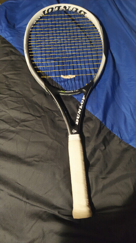 Dunlop Biomimetic M6.0 Tennis Racquet in Tennis & Racquet in City of Toronto