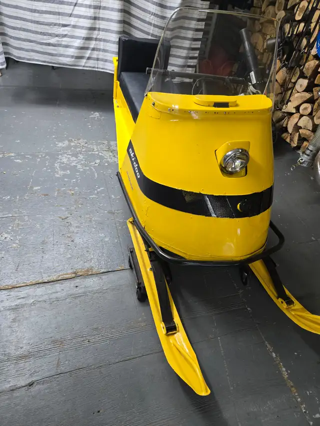 1966 SKIDOO OLYMPIC in Fishing, Camping & Outdoors in Muskoka - Image 6