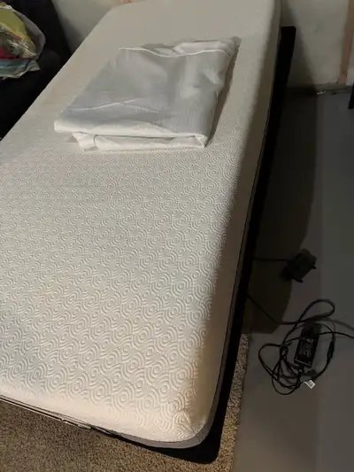 Adjustable Twin Tempur Pedic Bed, View more