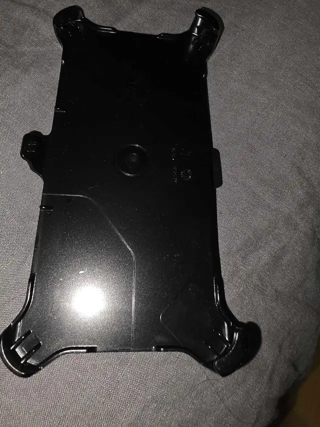 s26 ultra otterbox stand case in Cell Phone Accessories in Hamilton - Image 2