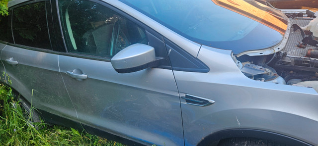 2018 ford escape se ecoboost in Cars & Trucks in Mississauga / Peel Region - Image 2