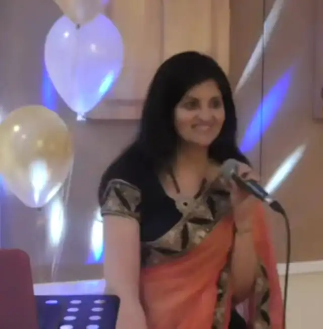 Professional Bollywood Singer62863254112003123