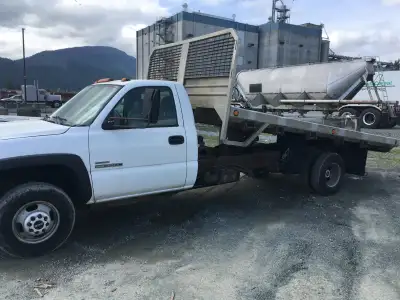 2005 GMC Sierra 3500 Dually 240,000km 6.6 Duramax 14-1/2' Aluminum Tilting Deck $18,500