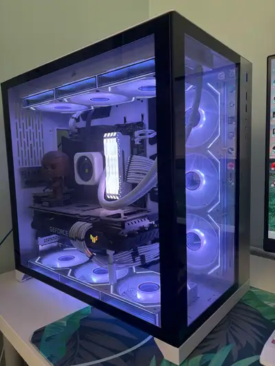 Gaming PC + monitor/kbm , View more