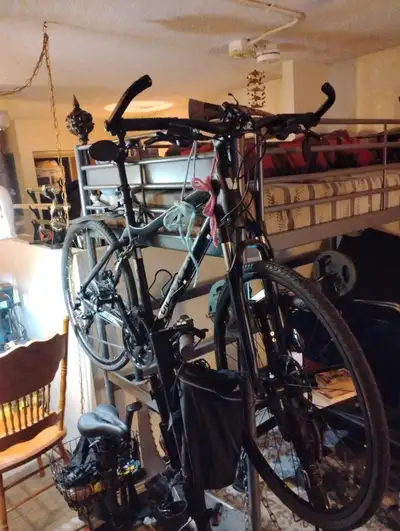 Giant Liv MTN bike 28 spd, View more