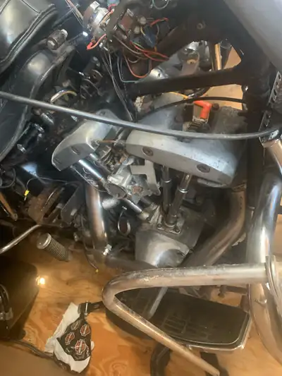 1976 Harley Davidson Liberty Edition Shovelhead Runs great!! It’s complete plus some extras. Only th...