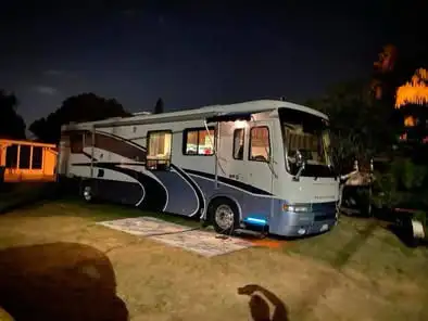2000 Newmar mountain aire (Pre DEF) We have owned this Fine luxury 40' coach for 18 years with all t...