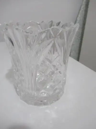 FS:  A Vintage Pinwheel Dish, View more