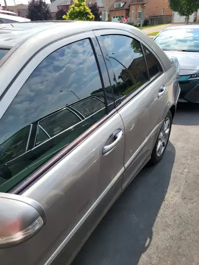Used Mercedes C280 Hood and windshield damaged due to unlocked hood open while driving starts runs s...