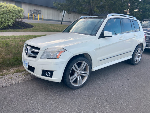 Benz GLK 2010 in Cars & Trucks in Hamilton - Image 2