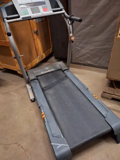 treadmill 2200 in All Categories in Ontario Kijiji Marketplaces