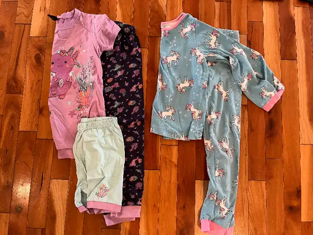 Lot de vêtements fille (grandeurs 6 et 7) in Kids & Youth in Longueuil / South Shore - Image 11