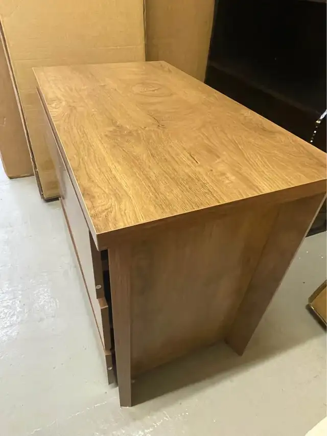 Modern 3 Drawer Nightstand – Oak MDF Bedside Table – Brand New in Dressers & Wardrobes in Oakville / Halton Region - Image 3