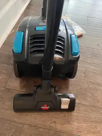 Vaccum cleaner with 3 bags 
