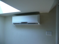 Ductless Air Conditioner and Heater