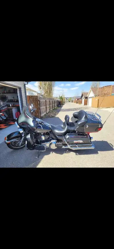 I am selling my used 2009 Harley Davidson Ultra Classic, a touring motorcycle with 57,745 km on the...