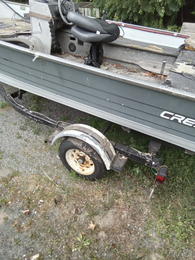16 ft crestliner fishhawk bass boat in Powerboats & Motorboats in Belleville - Image 2