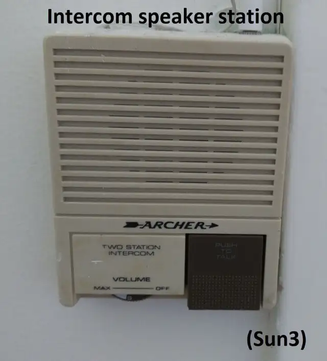 Intercom Base & Speaker Station - Nutone, 1950-70's (Sunf) in General Electronics in Markham / York Region - Image 2