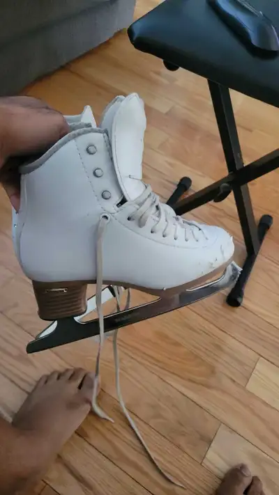 Jackson Girl figure skates, View more