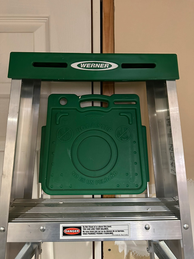 Step Ladder 6' Aluminum Type II CSA Ladders & Scaffolding Calgary