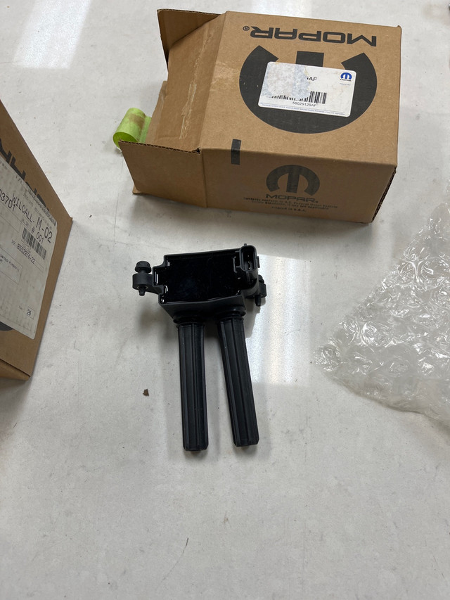 2 brand new Mopar ignition coils in Engine & Engine Parts in Kawartha Lakes - Image 2