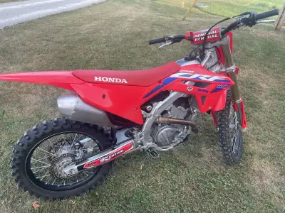 2023 CRF 250 RR new condition, ONLY 28 HOURS! Only trail ridden, never raced, hour meter installed s...