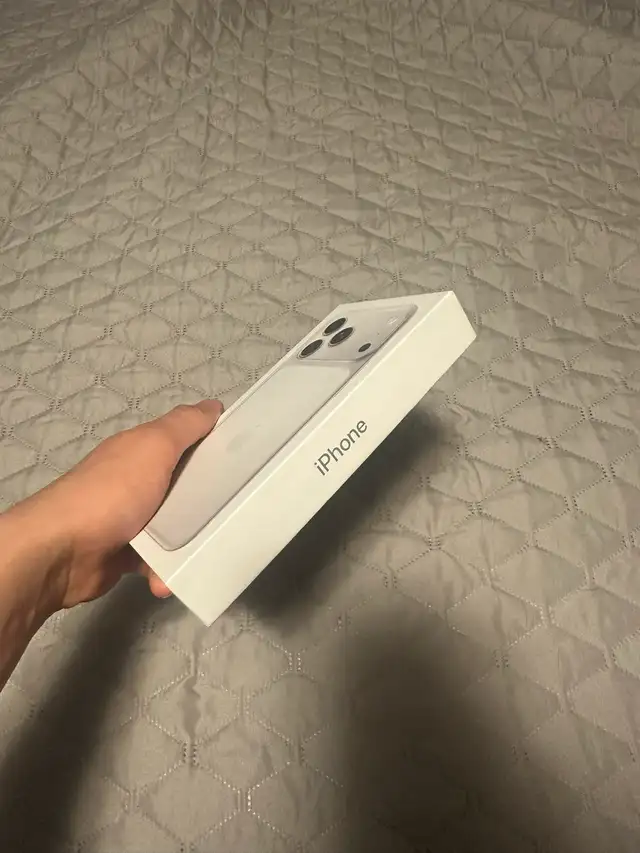Apple iPhone 17 pro max534824120306247682