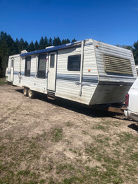 1996 Dutchmen 36’ camper trailer 2 bedrooms home living bunkie 
