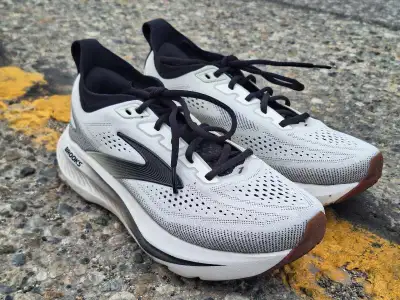 Glycerin 23 Running Shoes US Size 7.5 Very Lightly Used, View more