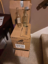 Clear wine bottles 