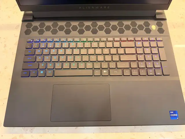 FLAGSHIP ALIENWARE m18 R2 — RTX 4090 / i9-14900HX / 64GB / 2TB ...
