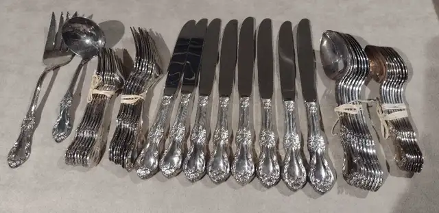 Vintage Flatware Set431543526003189762