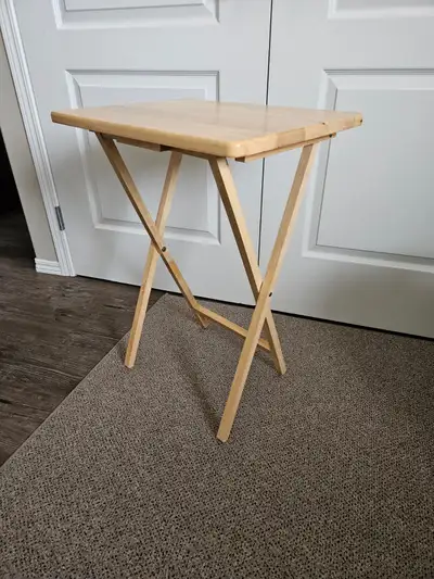 Solid wood TV table - excellent condition - Lindenwoods, View more