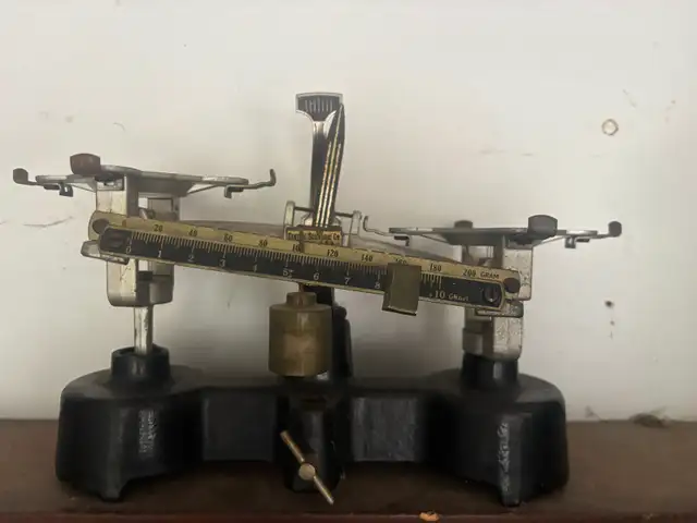 antique balance scale in Arts & Collectibles in Ottawa - Image 2