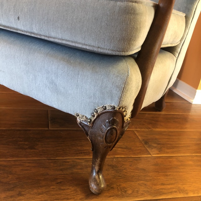 Antique swan arm wing back chair Chairs & Recliners Hamilton Kijiji