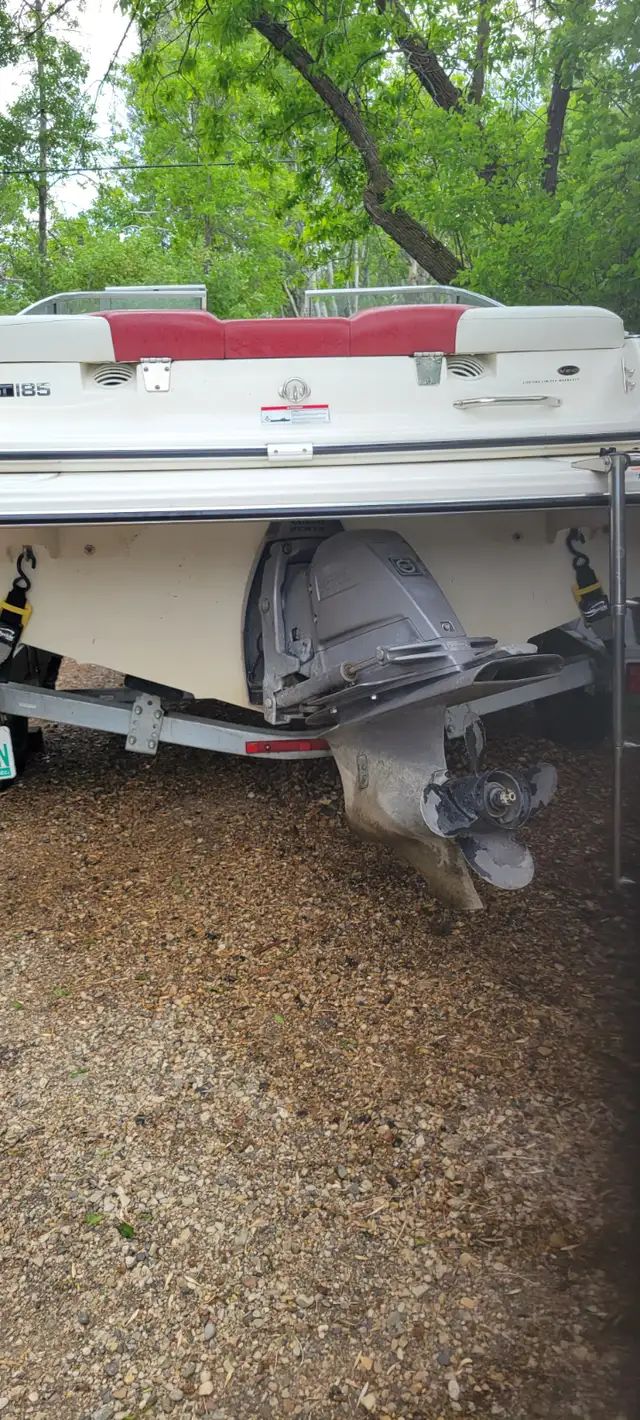 2007 Glastron GT 185 (Red XL) Inboard  Boat For Sale in Powerboats & Motorboats in Regina - Image 5